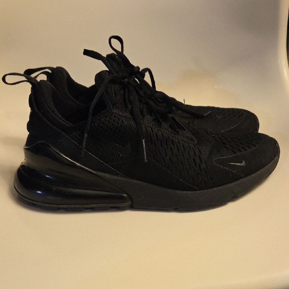 Nike Black Women's Athletic Sneakers